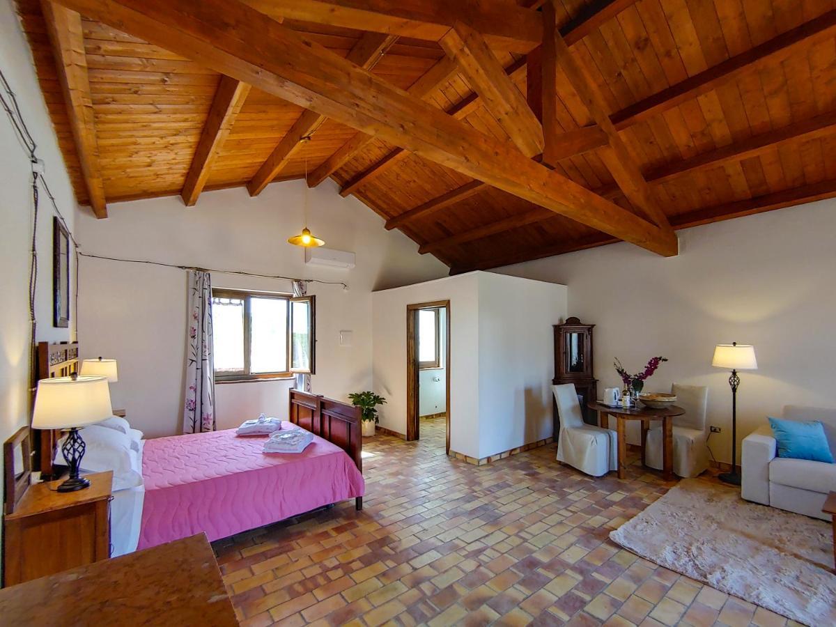 Masseria Crocco Montalbano Ionico Exteriör bild